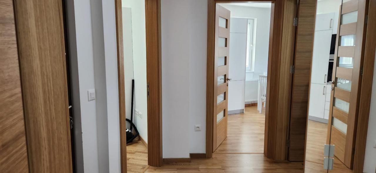 Brand New Two Bedroom And One Living Room Apartment In A Great Location! SJJ Extérieur photo