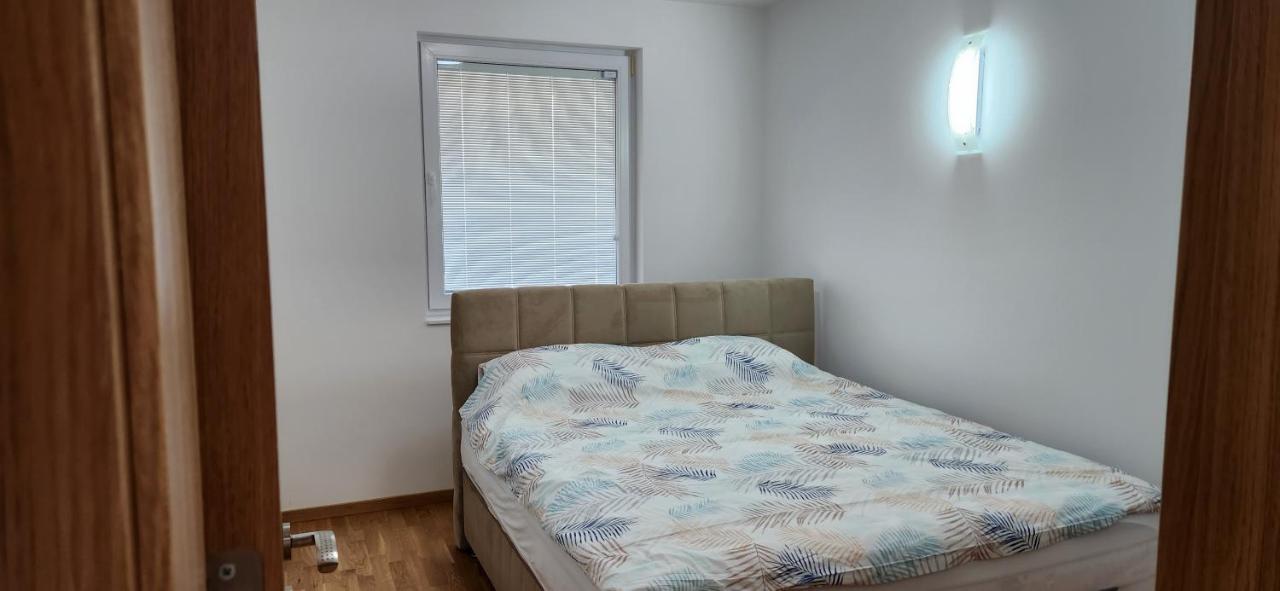 Brand New Two Bedroom And One Living Room Apartment In A Great Location! SJJ Extérieur photo